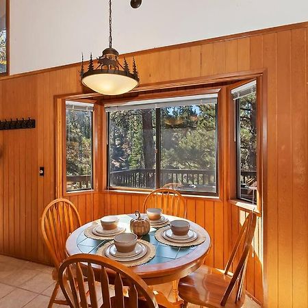 Everwood Serenity Treehouse Ontrail Head/Sledding Villa Big Bear Lake Bagian luar foto