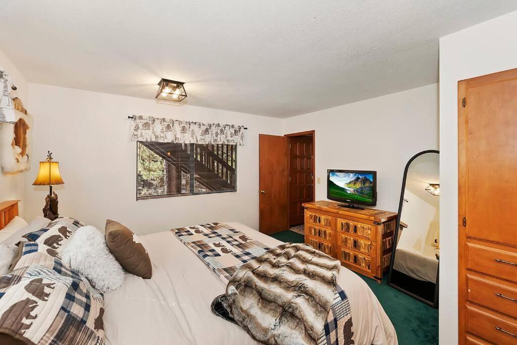 Everwood Serenity Treehouse Ontrail Head/Sledding Villa Big Bear Lake Bagian luar foto