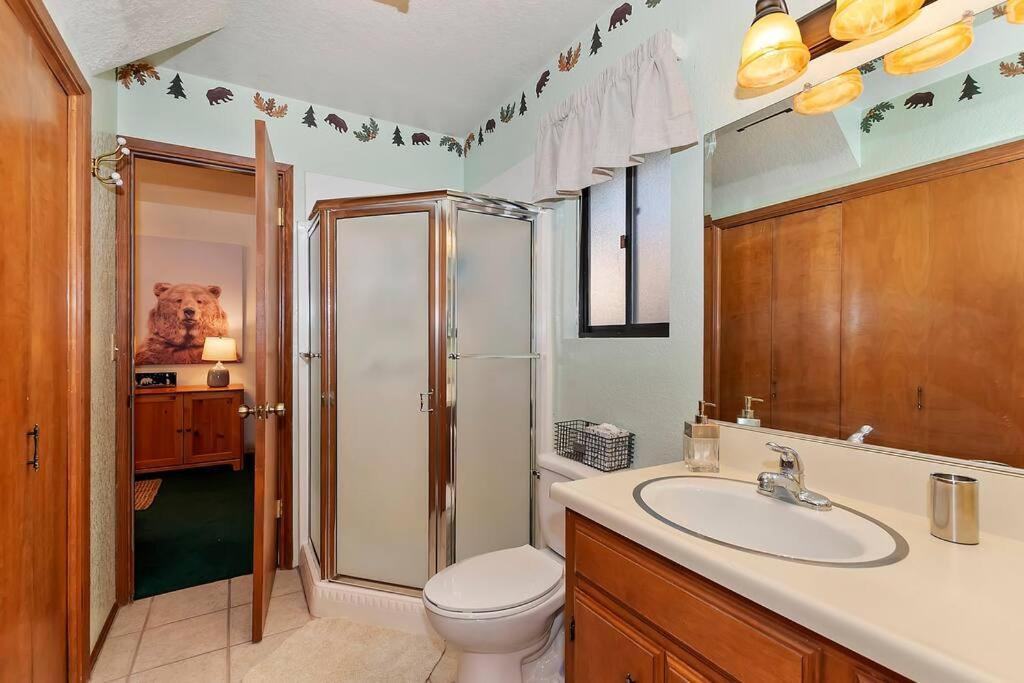 Everwood Serenity Treehouse Ontrail Head/Sledding Villa Big Bear Lake Bagian luar foto