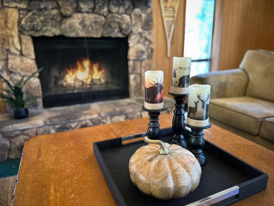 Everwood Serenity Treehouse Ontrail Head/Sledding Villa Big Bear Lake Bagian luar foto
